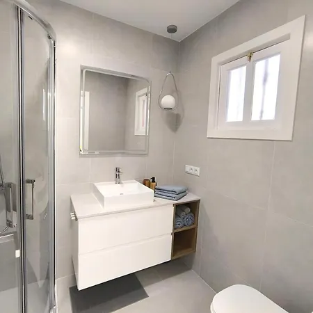 Daire Sunlit Isle - Heated Pool, Fibre Net, Cristianos